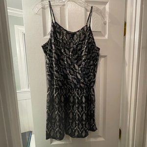 Forever 21 Black Print Cami Romper Large